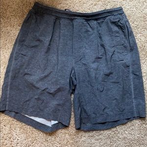 mens lululemon shorts 9”